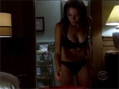 Naked Elaine Cassidy In Harper S Island