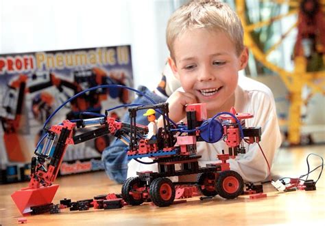 Робототехника и конструкторы LEGO в Санкт-Петербурге