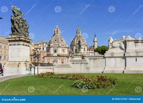 Venice Square (Piazza Venezia) and Vittoriano Monument in Center of ...