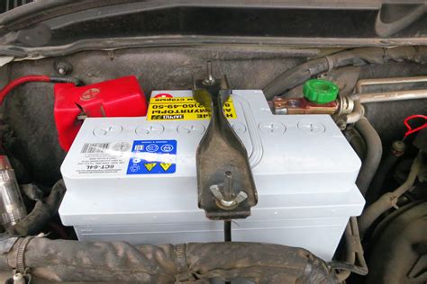 Купил новый аккумулятор. — Nissan Qashqai (1G), 2 л, 2011 года ...
