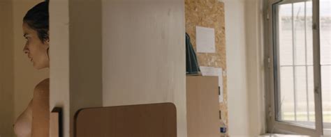 Nude video celebs Rebecca Marder nude De grandes espérances