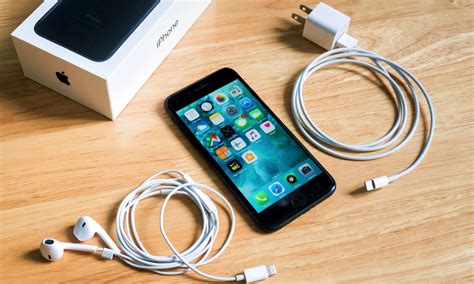 Apple Plans to Release Wired EarPods with USB-C for the iPhone 15 | Will USB-C Audio Be Open for ...