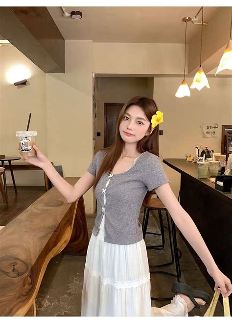 Áo thun ngắn tay giả hai mảnh mùa hè 2025 Pure Desire Hot Girl Slim Fit cho phụ nữ Shopee Việt Nam