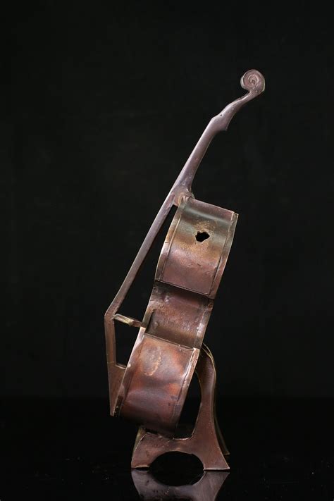 Kontrabas - Bronzeskulpturer