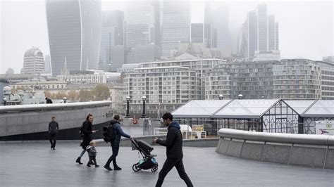 Uk Economy Contracts In October Raising Concerns About Growth And