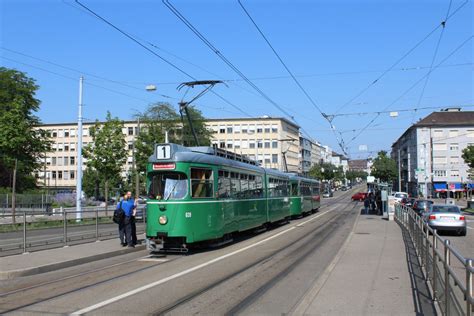 Basel BVB Tram 1 DÜWAG Be 4 6 639 Dreirosenstrasse Hst Bahnbilder de