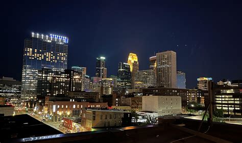 Minneapolis at night, taken from the Hewing Hotel rooftop : r/CityPorn