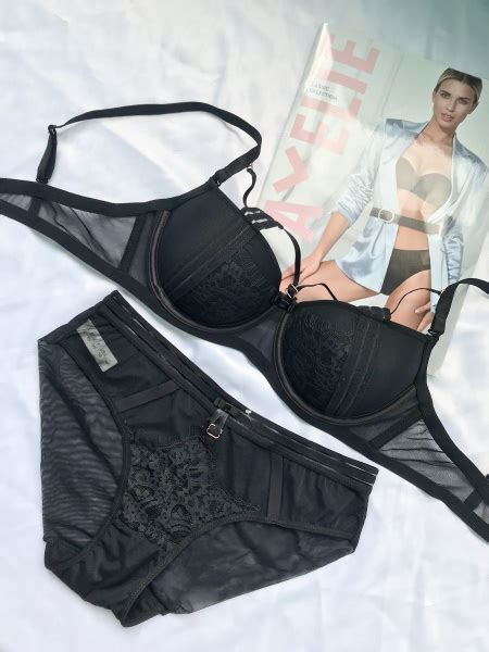 Комплект белья Freyja lingerie Новинка купить с доставкой по выгодным