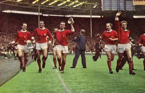 Manchester United S Lap Of Honour In Cup Final Man United