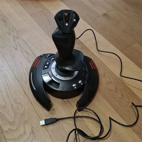 Joystick Thrustmaster T.Flight Stick X | Kaufen auf Ricardo