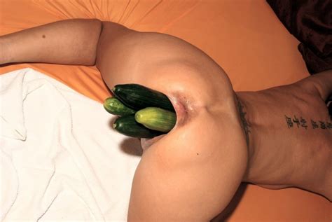 Hot Pussy Insertions Mega Porn Pics