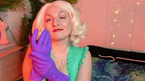 Purple Asmr Gloves Video Free Fetish Clip Blonde Arya And Her Amazing Household Latex Gloves