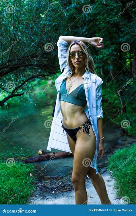 Beautiful Blonde Girl Posing In The Wild Style Beauty Fashion Concept Stock Image Image Of