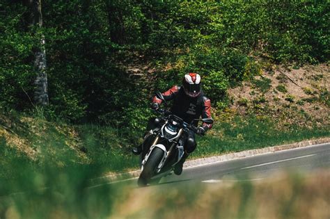 Hyper Naked Bike Vergleich BMW S R