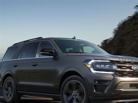 2022 Ford Expedition: 37 Exterior Photos | U.S. News