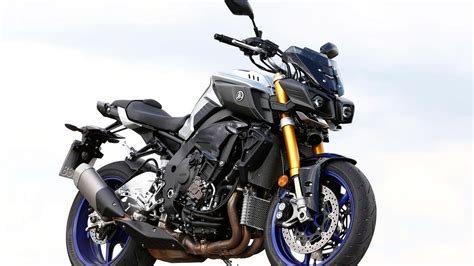 Power Naked Bikes Motorradonline De