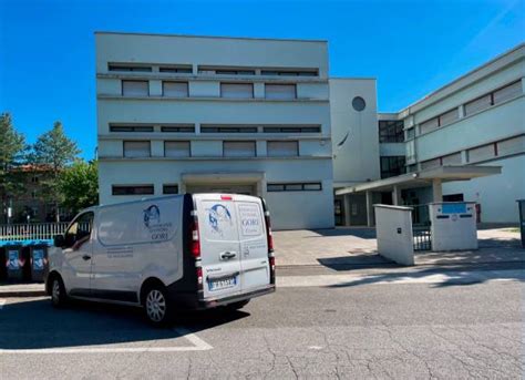 Cesena Ha Un Malore Improvviso E Muore Davanti Alla Scuola