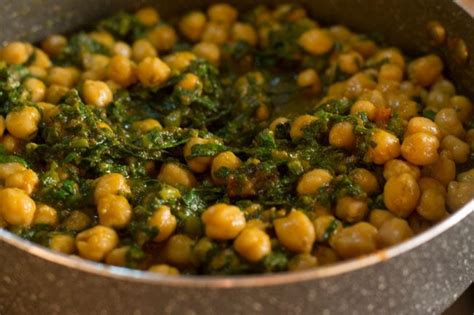 Palak Chole Recipe North Indian Style Delicious Chana Palak Curry Recipe