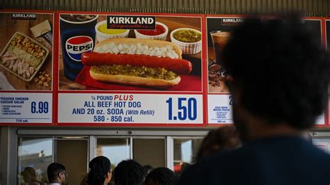 10 Mind-Blowing Secrets Costco Employees Are Forbidden To Tell You