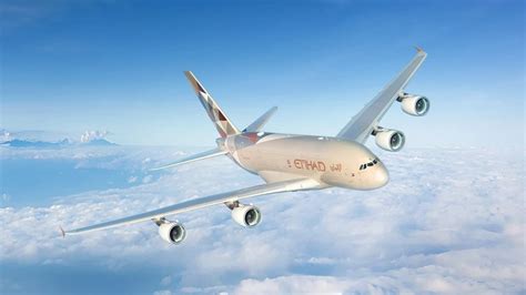 Meet Airbus A380: World's Largest Passenger Airplane & Only Full-Length ...