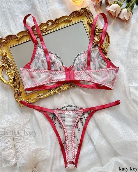 KatyKey Elegant Floral Embroidery Mesh Lingerie Set KatyKey