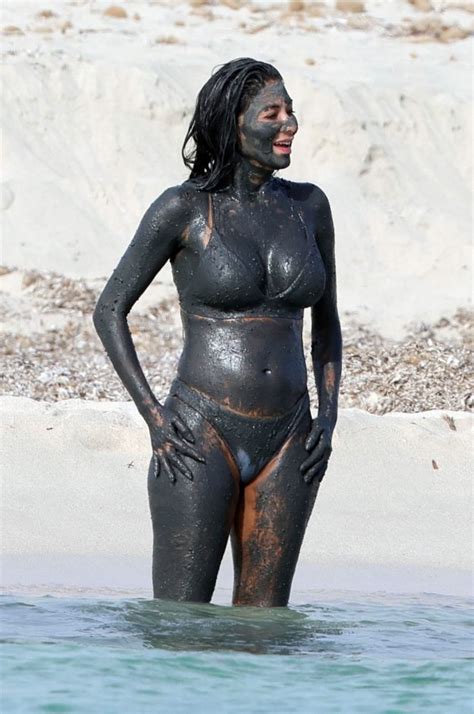 Nicole Scherzinger Almost Naked In Mud At Ibiza Photos The Fappening