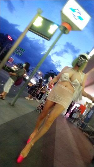 Watch 大奶酥走路露點了 Tranny Dainasu Shemale Porn SpankBang