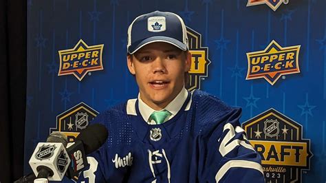 Toronto Maple Leafs Select Easton Cowan With First Round Pick