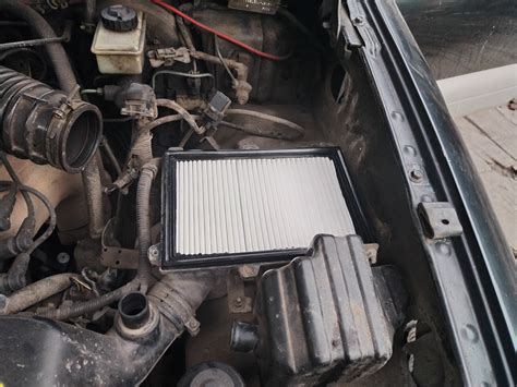 Воздушный фильтр — KIA Sportage (1G), 2 л, 1995 года | расходники | DRIVE2