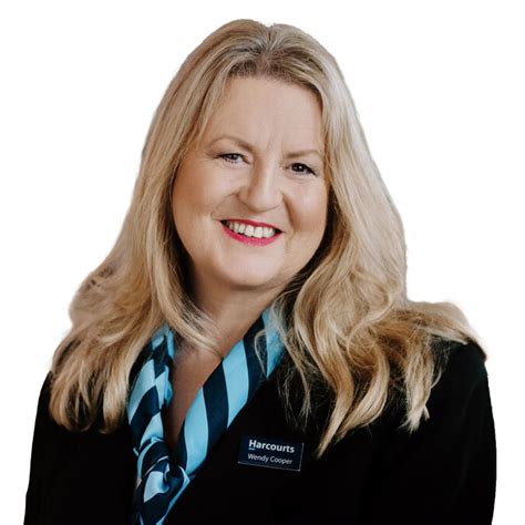 Wendy Cooper Our People Harcourts Hamilton