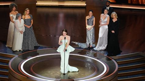 Emma Stone Wins Second Oscar for Best Actress in ‘Poor Things’ - The