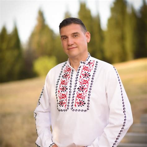 Веско Василев - народен певец