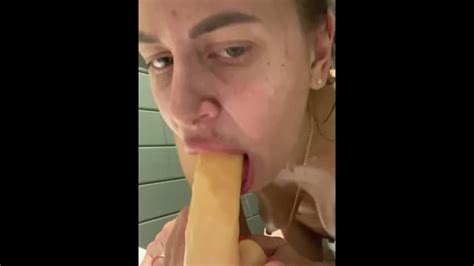 Undressed In The Restaurant Toilet And Started Fucking Herself With A Dildo Pornhub