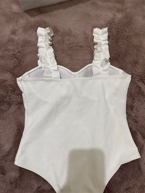 White Cutie Bikini Women S Fashion Swimwear Bikinis Swimsuits On Carousell