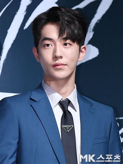 Dàn sao hot đổ bộ sự kiện Khi tường thành nhan sắc Jo In Sung bị trai đẹp Nam Joo Hyuk dìm