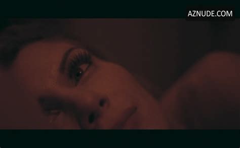 STEFANIE BLOOM Nude AZNude