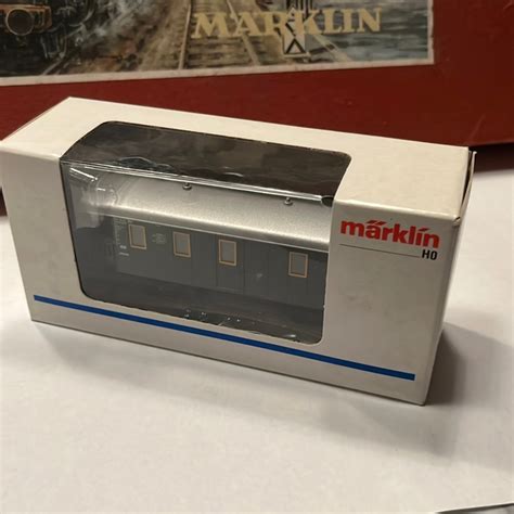 Se produkter som liknar Märklin HO 4303 ny vagn i kar på Tradera