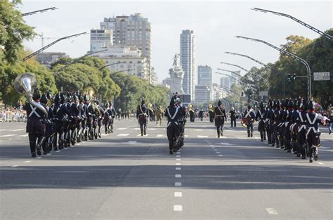 Desfile Militar Argentina Allyn Benoite