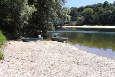 Camping Les Bords Du Doubs Acsi