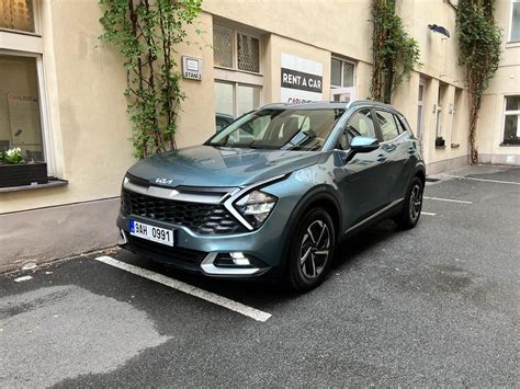 Rent Kia Sportage new car - ready to explore | Car rental Prague