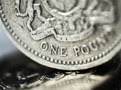 British Pound Today Sterling Edges Higher Against Euro Dollar Ahead