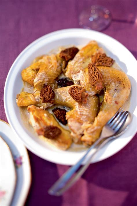 Recette Poulet Au Vin Jaune Et Aux Morilles Traditionnel Marie Claire