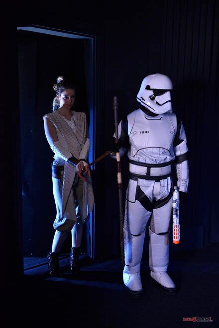Busty Princess Stella Cox Ass Fucked By Stormtrooper S Black Dick GP099 GP099 002 Porn Pic