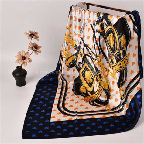 Classical Heart Printed Design 90cm Square Satin Silk Women Shawls