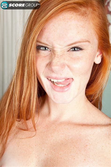 Sexy Redhead Teen Babe Alex Tanner Stripping Totally Naked Photos