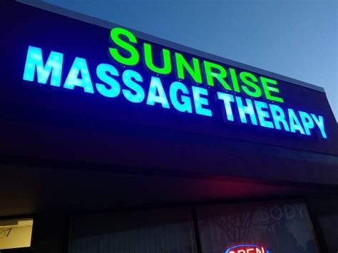 Sunrise Massage Therapy 29 Photos And 45 Reviews 3707 Dempster St