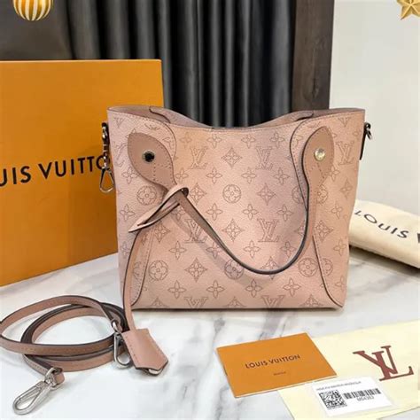 Set Túi Xách Nữ Louis Vuitton LV Mahina Hina PM Magnolia WAY Bag Màu Hồng Nude Vua Hàng Hiệu