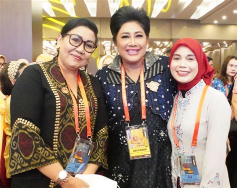 Pameran Serangkaian HUT Dekranas Ke 43 Ny Putri Koster Gaungkan