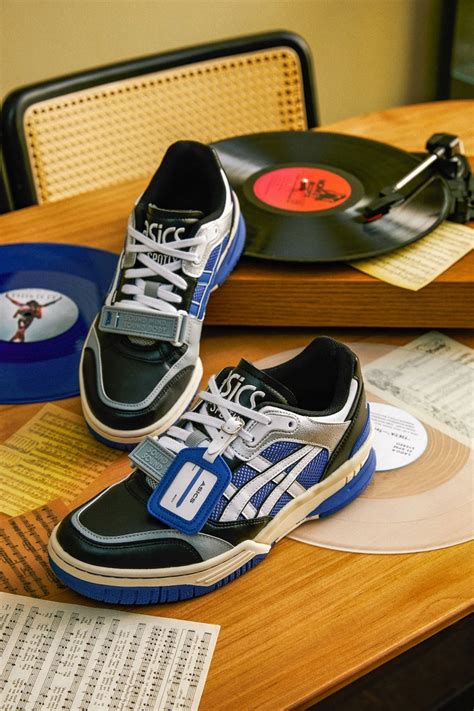 ASICS Debuts the GEL-SPOTLYTE LOW V2 | Hypebeast