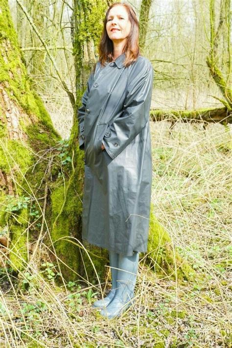 Pin By Saba Superheterodyn On Regenmantel Rainwear Girl Raincoats